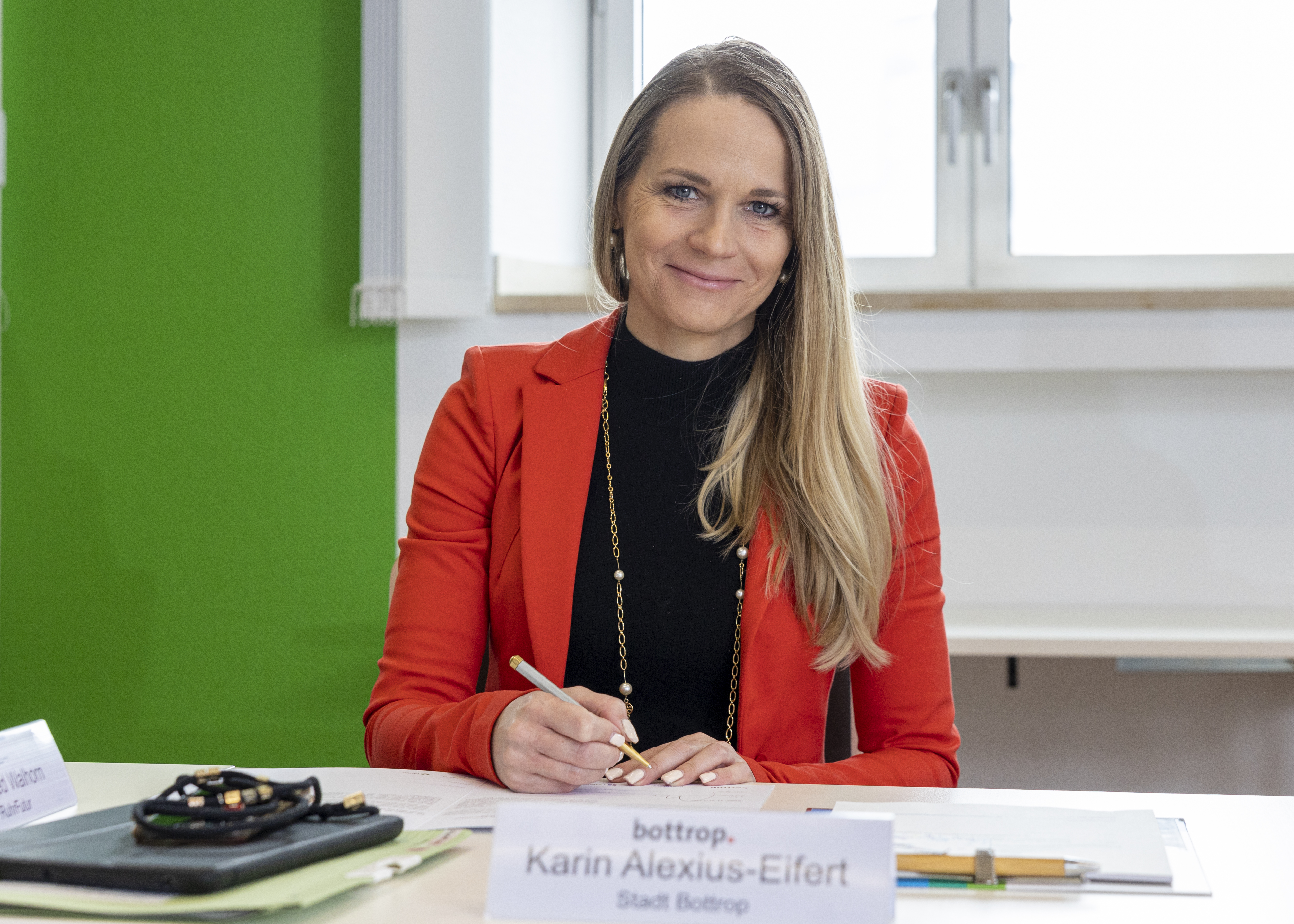 Unterzeichnung Karin Alexius-Eifert