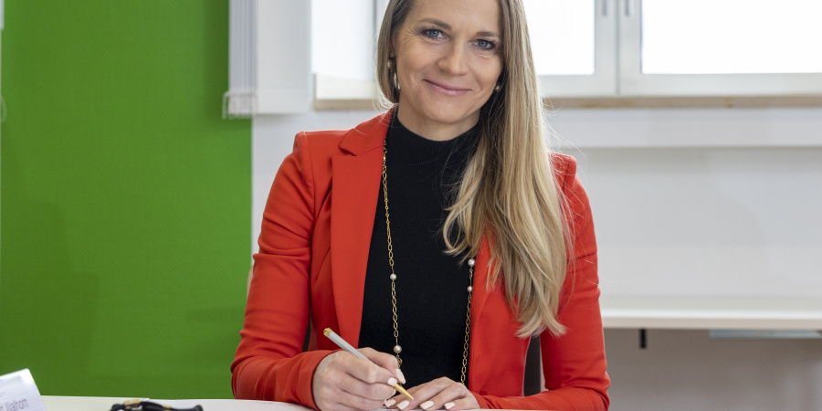 Unterzeichnung Karin Alexius-Eifert